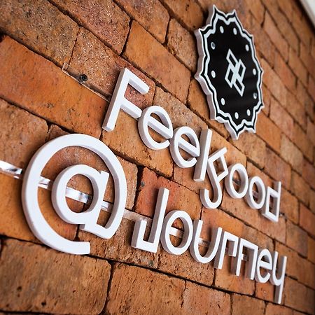 Feelgood@Journey Hostel Phuket Exteriör bild